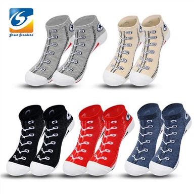 महिलाओं के लिए एंकल सॉक्स